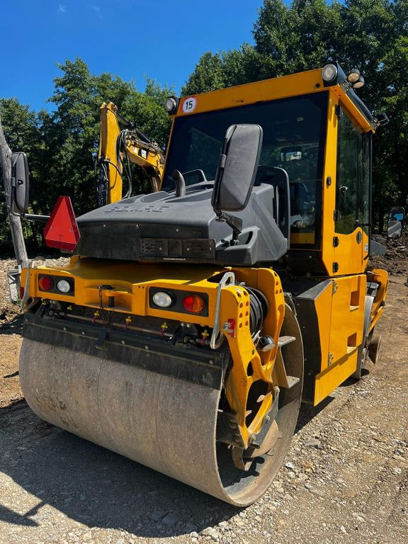 BOMAG BW 174 AP-4F AM, Tandem Roller BOMAG BW 174 AP-4F AM, Tandem Roller - Cilindru compactor pentru asfalt: Foto 2 BOMAG BW 174 AP-4F AM, Tandem Roller BOMAG BW 174 AP-4F AM, Tandem Roller - Cilindru compactor pentru asfalt: Foto 2