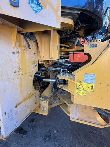 CAT 966 KXE, 18650hours, SWISS - Încărcător frontal pe pneuri: Foto 4 CAT 966 KXE, 18650hours, SWISS - Încărcător frontal pe pneuri: Foto 4