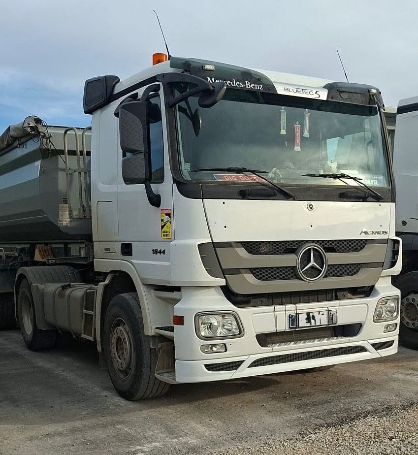 Mercedes-Benz Actros 1844 4x2, MP3, Euro 5 - Cap tractor: Foto 1 Mercedes-Benz Actros 1844 4x2, MP3, Euro 5 - Cap tractor: Foto 1