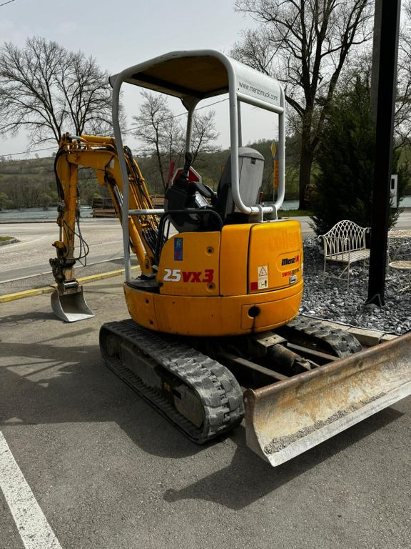 IHI 25VX3, 2.5ton, SWISS Machine IHI 25VX3, 2.5ton, SWISS Machine - Mini excavator: Foto 2 IHI 25VX3, 2.5ton, SWISS Machine IHI 25VX3, 2.5ton, SWISS Machine - Mini excavator: Foto 2
