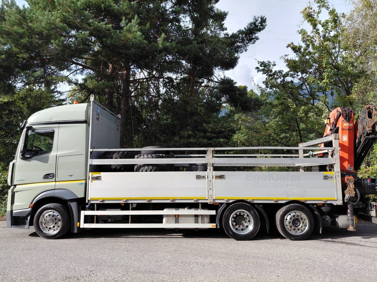 Mercedes-Benz Actros 2545 6x2, E6, Retarder, Effer 265/6S - Camion cu macara: Foto 3 Mercedes-Benz Actros 2545 6x2, E6, Retarder, Effer 265/6S - Camion cu macara: Foto 3