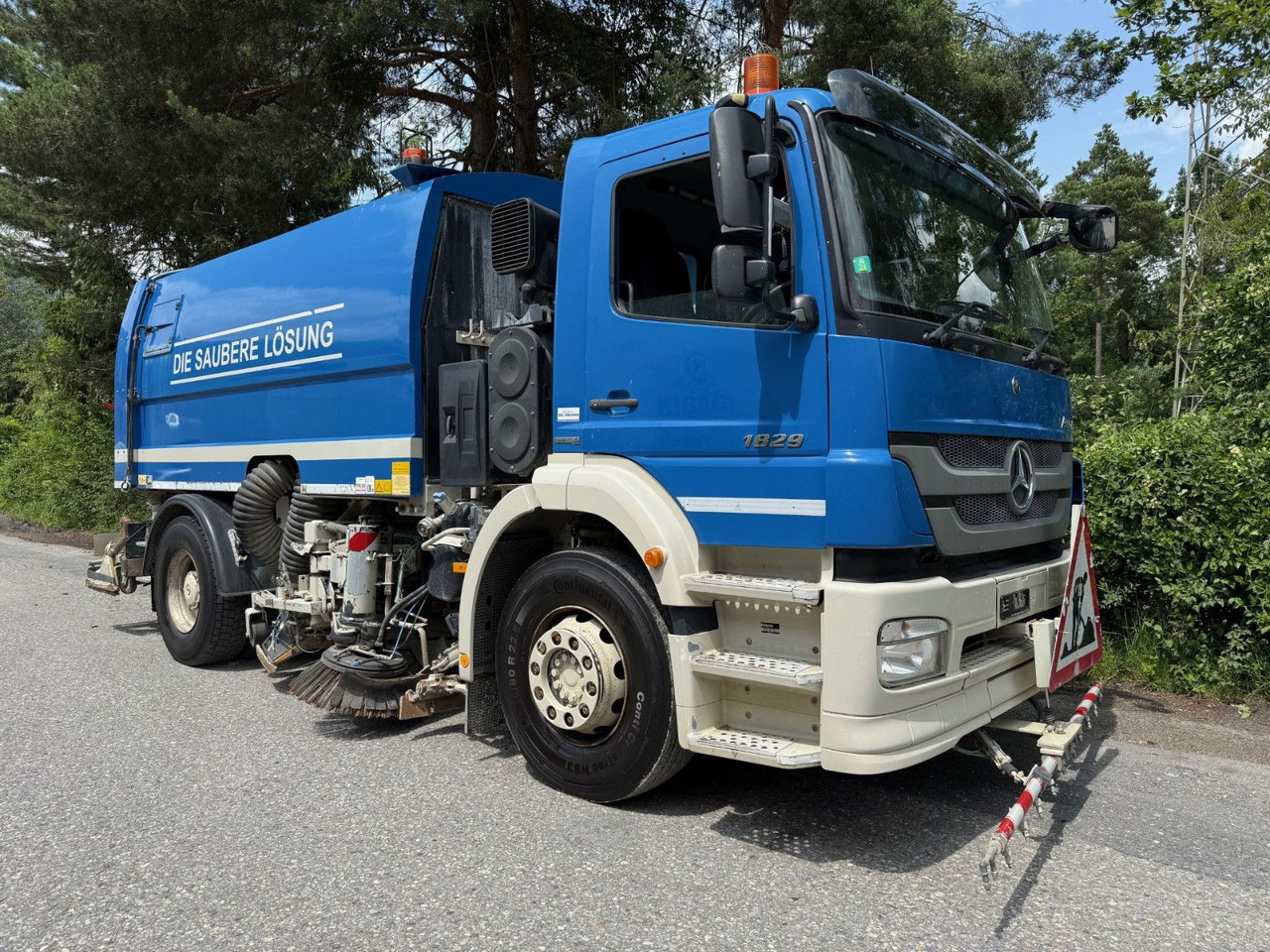 Mercedes-Benz Axor 1829 4x2, E5, EPS, RHD, Faun Kehrmaschine - Măturătoare stradală: Foto 3 Mercedes-Benz Axor 1829 4x2, E5, EPS, RHD, Faun Kehrmaschine - Măturătoare stradală: Foto 3