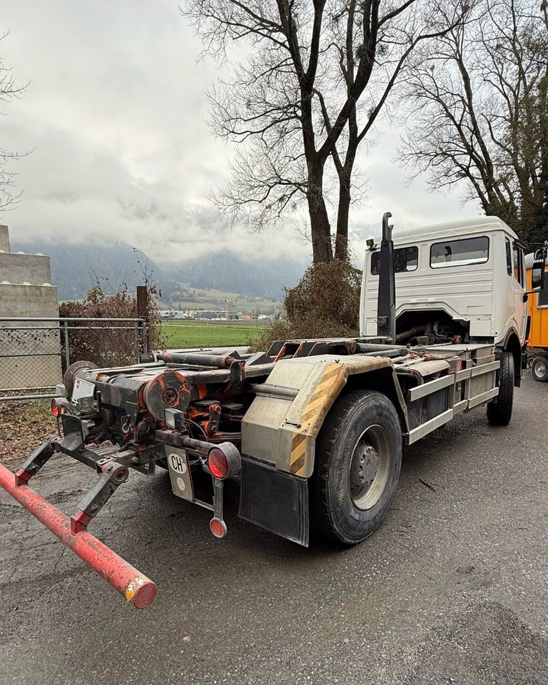 Mercedes-Benz SK 1831 K 4x2, Abroll - Camion cu cârlig: Foto 3 Mercedes-Benz SK 1831 K 4x2, Abroll - Camion cu cârlig: Foto 3