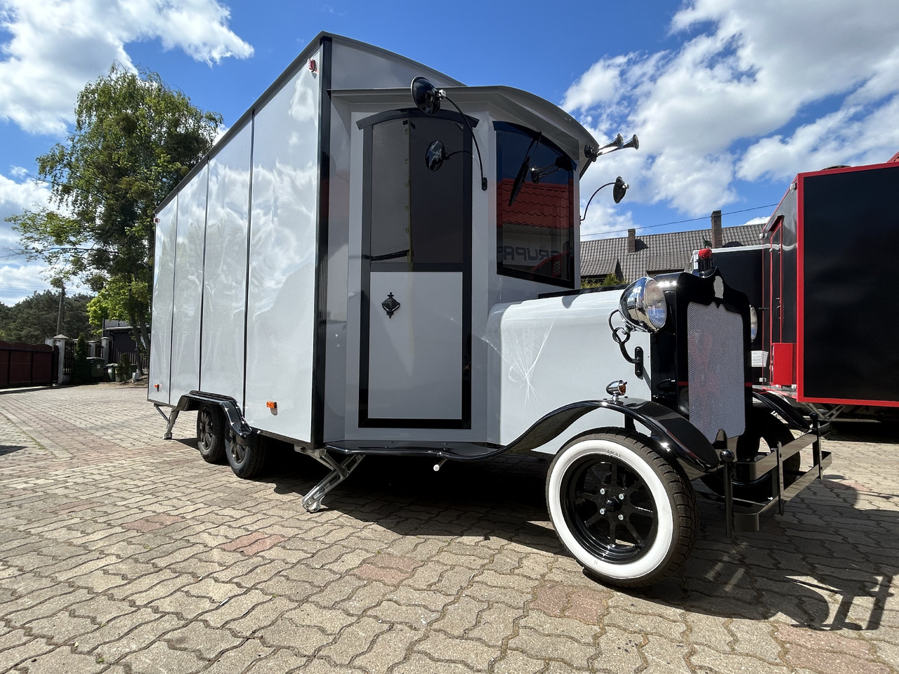 Bodex - Rulota comerciala: Foto 5 Bodex - Rulota comerciala: Foto 5