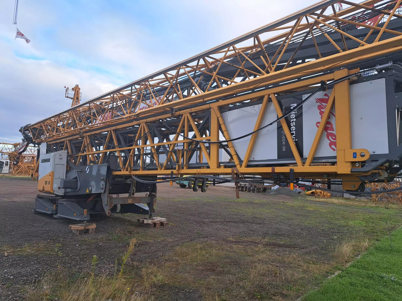 2013 Liebherr 81 K - Macara autoridicatoare: Foto 2 2013 Liebherr 81 K - Macara autoridicatoare: Foto 2