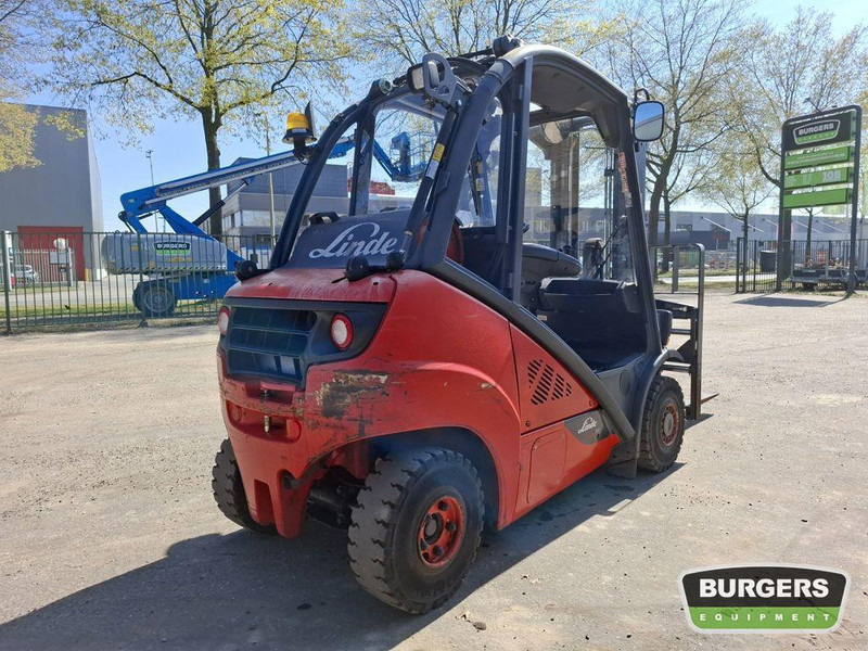 Linde H25T - Stivuitor GPL: Foto 3 Linde H25T - Stivuitor GPL: Foto 3