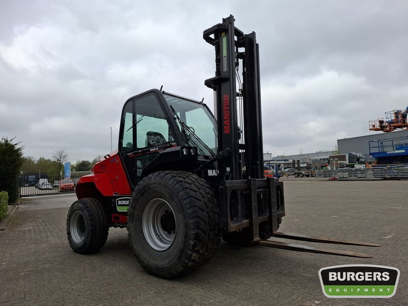 Manitou M30-4 - Stivuitor de teren dificil: Foto 2 Manitou M30-4 - Stivuitor de teren dificil: Foto 2
