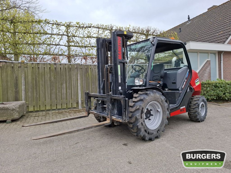Manitou MC 25-4 D K ST5 S1 Buggy - Stivuitor de teren dificil: Foto 1 Manitou MC 25-4 D K ST5 S1 Buggy - Stivuitor de teren dificil: Foto 1