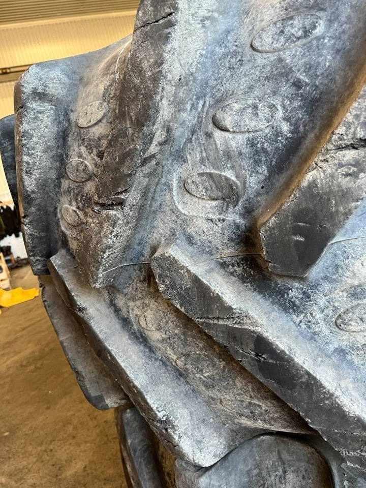 BKT 600/70R30 till Case Magnum 310 - Anvelopă pentru Utilaje agricole: Foto 4 BKT 600/70R30 till Case Magnum 310 - Anvelopă pentru Utilaje agricole: Foto 4