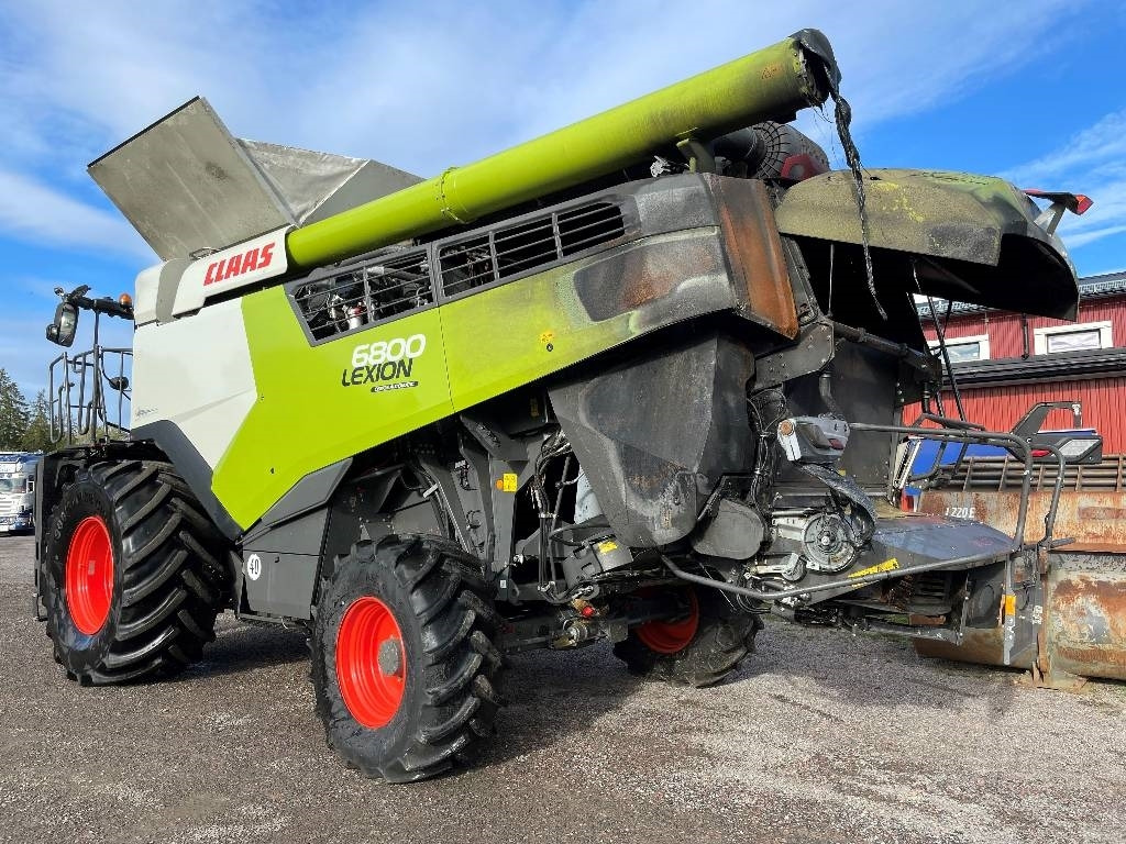Claas Lexion 6800 Dismantled: only spare parts - Combină de recoltat cereale: Foto 2 Claas Lexion 6800 Dismantled: only spare parts - Combină de recoltat cereale: Foto 2