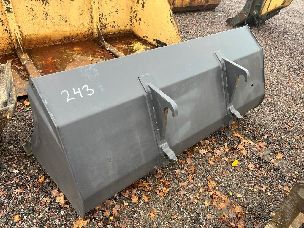 Grusskopa Jordskopa Trima SMS fäste - Cupă incărcător: Foto 3 Grusskopa Jordskopa Trima SMS fäste - Cupă incărcător: Foto 3