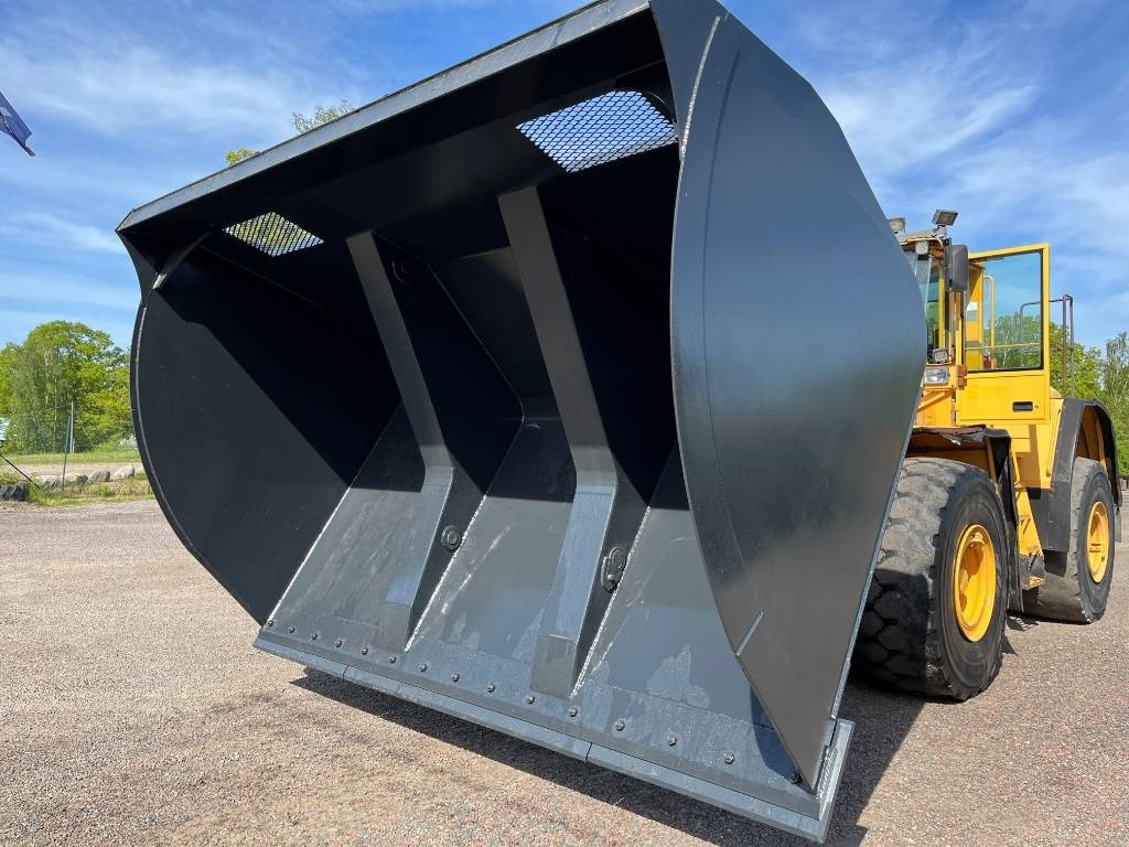 Högtippande skopa / High tip bucket 13 m3 - Cupă pentru Utilaje constructii: Foto 2 Högtippande skopa / High tip bucket 13 m3 - Cupă pentru Utilaje constructii: Foto 2