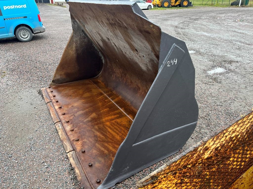 Lastarskopa / Gruskopa Volvo - Cupă pentru Utilaje constructii: Foto 3 Lastarskopa / Gruskopa Volvo - Cupă pentru Utilaje constructii: Foto 3