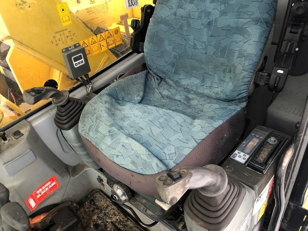 New Holland Kobelco E135SR dismantled: only spare parts - Excavator pe şenile: Foto 5 New Holland Kobelco E135SR dismantled: only spare parts - Excavator pe şenile: Foto 5