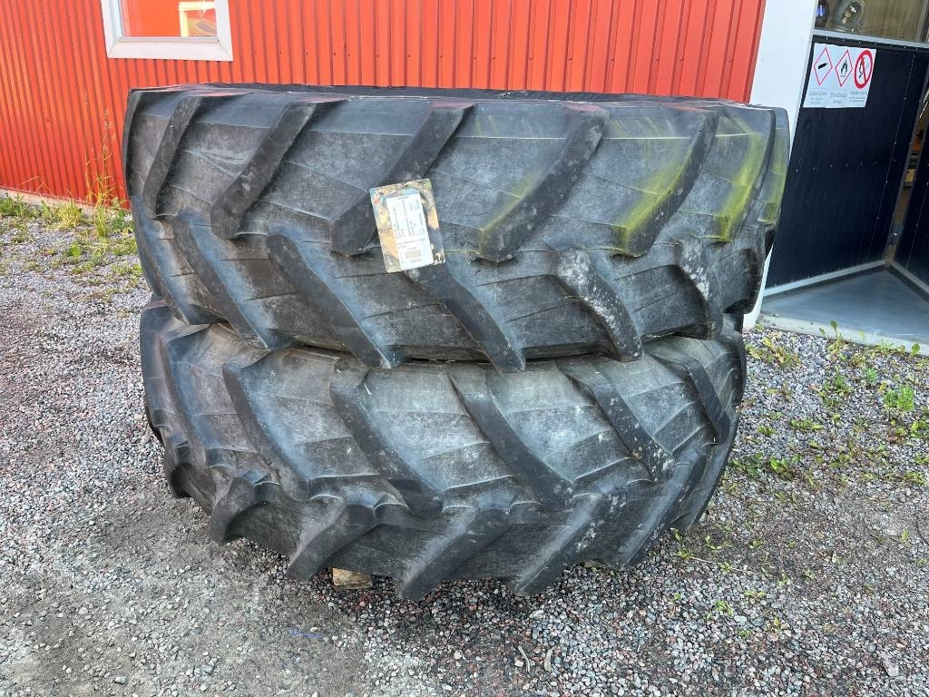 Trelleborg 520/85R38 till John Deere 7920 mfl - Anvelopă pentru Utilaje agricole: Foto 1 Trelleborg 520/85R38 till John Deere 7920 mfl - Anvelopă pentru Utilaje agricole: Foto 1