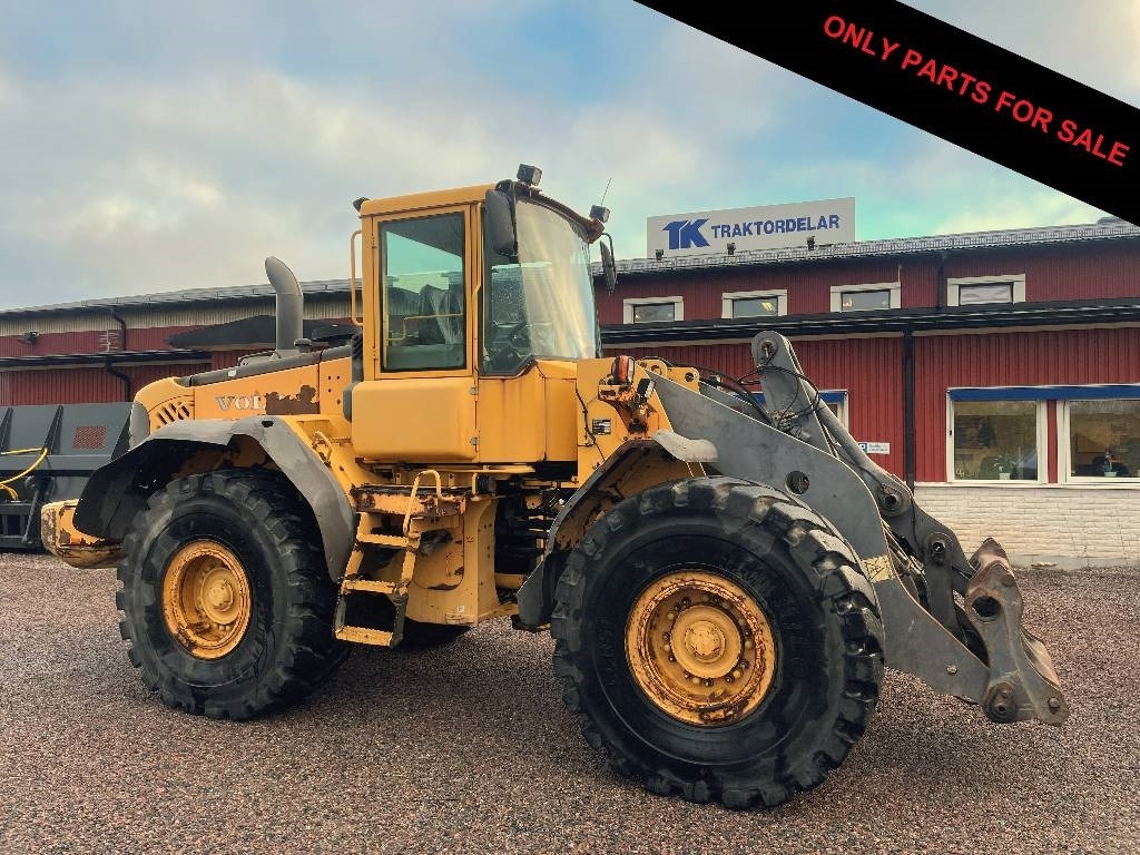 Volvo L 110 E Dismantled: only spare parts - Încărcător frontal pe pneuri: Foto 1 Volvo L 110 E Dismantled: only spare parts - Încărcător frontal pe pneuri: Foto 1