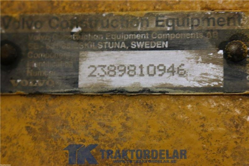 Volvo L 120 E Bakvagn - Punte şi piese pentru Utilaje constructii: Foto 3 Volvo L 120 E Bakvagn - Punte şi piese pentru Utilaje constructii: Foto 3
