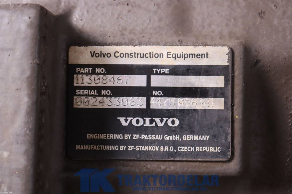 Volvo L 45 G bakvagn - Punte şi piese pentru Utilaje constructii: Foto 3 Volvo L 45 G bakvagn - Punte şi piese pentru Utilaje constructii: Foto 3