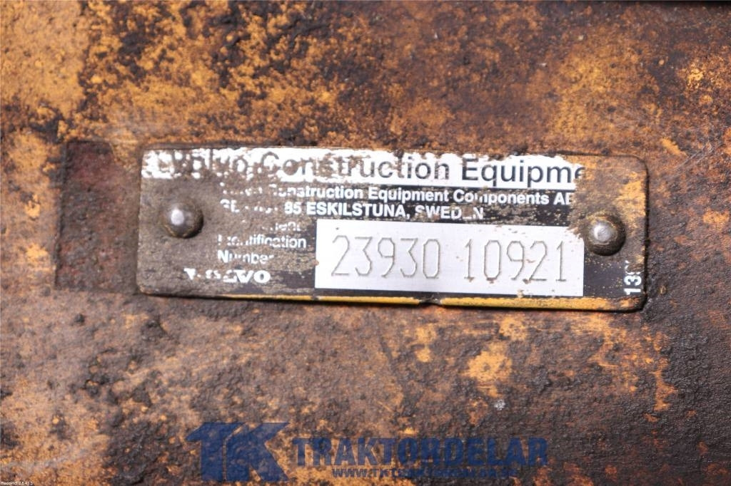 Volvo L 60 E Bakvagn - Punte şi piese pentru Utilaje constructii: Foto 3 Volvo L 60 E Bakvagn - Punte şi piese pentru Utilaje constructii: Foto 3