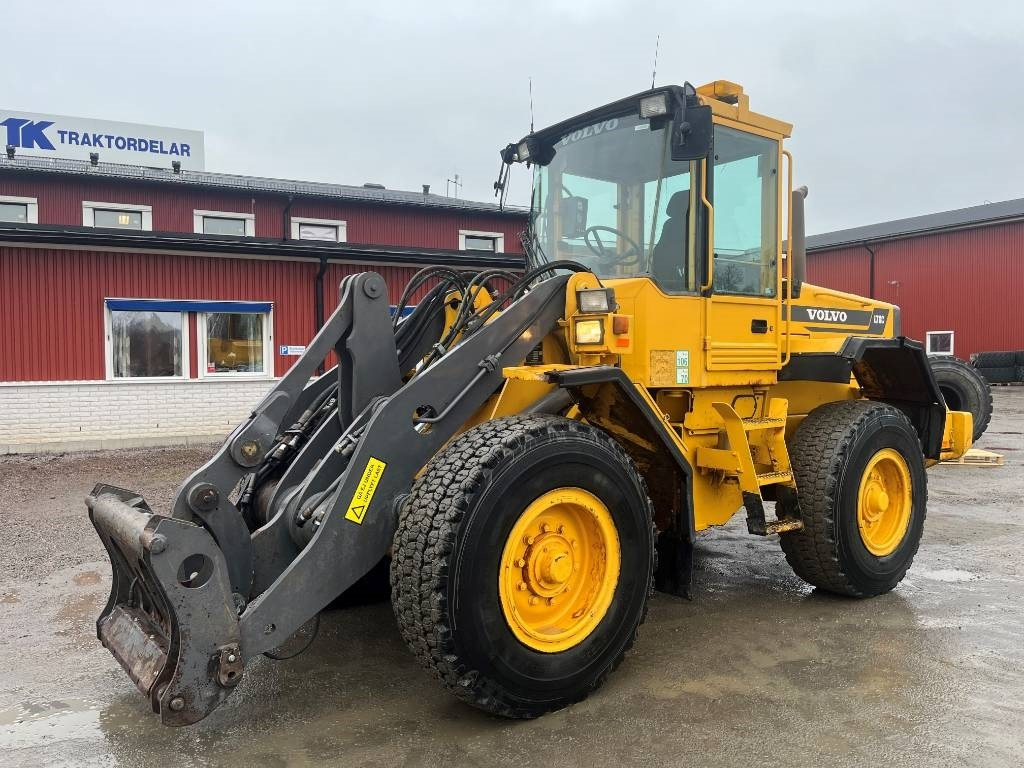 Volvo L 70 C - Încărcător frontal pe pneuri: Foto 1 Volvo L 70 C - Încărcător frontal pe pneuri: Foto 1