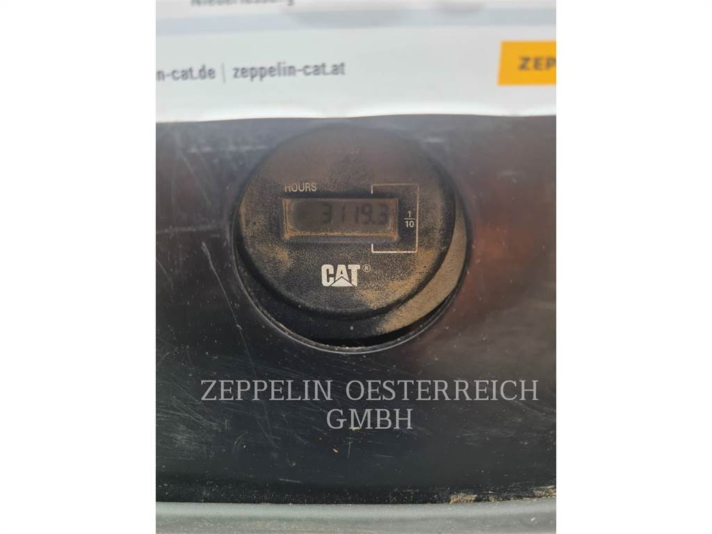 CAT 305.5E2CR - Excavator pe şenile: Foto 5 CAT 305.5E2CR - Excavator pe şenile: Foto 5