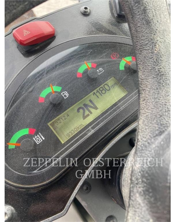 CAT 908M - Încărcător frontal pe pneuri: Foto 5 CAT 908M - Încărcător frontal pe pneuri: Foto 5