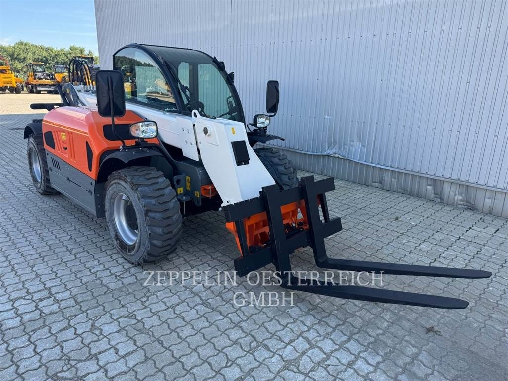 Faresin 6.26 CLASSIC 52 - Stivuitor telescopic: Foto 2 Faresin 6.26 CLASSIC 52 - Stivuitor telescopic: Foto 2