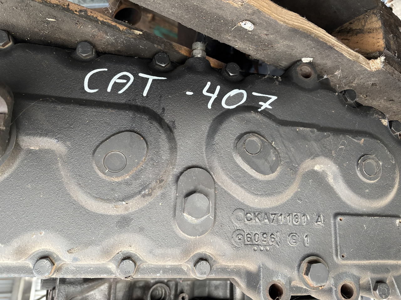 CAT Caterpillar 407 Skrzynia Pośrednia Skrzynia Rozdzielająca Napęd - Transmisie pentru Utilaje agricole: Foto 2 CAT Caterpillar 407 Skrzynia Pośrednia Skrzynia Rozdzielająca Napęd - Transmisie pentru Utilaje agricole: Foto 2