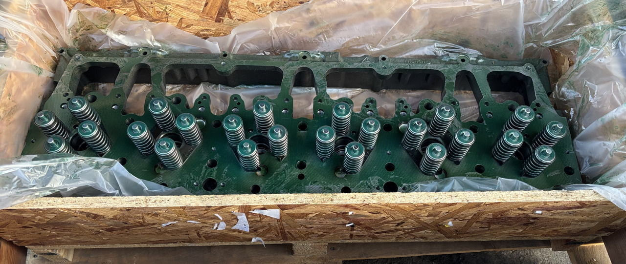 CAT Caterpillar C12 - głowica silnika kompletna NOWA 148-2134 3176C 3196 - Motor şi piese pentru Utilaje constructii: Foto 1 CAT Caterpillar C12 - głowica silnika kompletna NOWA 148-2134 3176C 3196 - Motor şi piese pentru Utilaje constructii: Foto 1