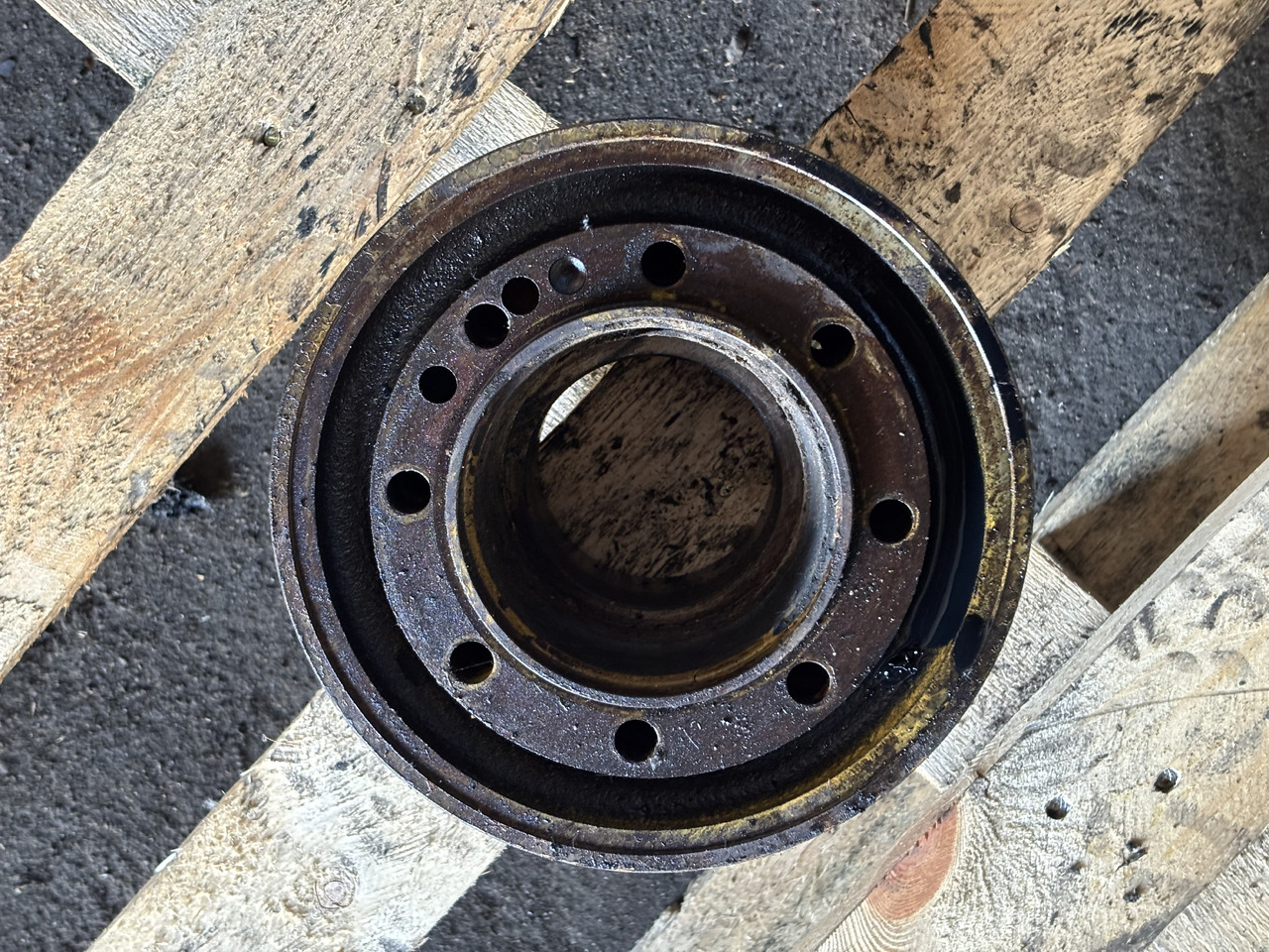 CAT Caterpillar C9 153-1036 Koło pasowe wału korbowego z 8 rowkami 1531036 - Motor şi piese pentru Utilaje agricole: Foto 1 CAT Caterpillar C9 153-1036 Koło pasowe wału korbowego z 8 rowkami 1531036 - Motor şi piese pentru Utilaje agricole: Foto 1