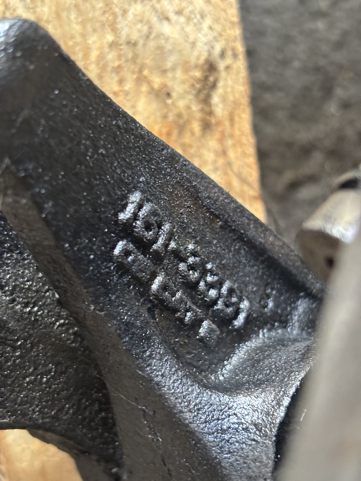 CAT Caterpillar C9 Klawiatura Dźwigienka Popychacz - Transmisie pentru Utilaje agricole: Foto 5 CAT Caterpillar C9 Klawiatura Dźwigienka Popychacz - Transmisie pentru Utilaje agricole: Foto 5