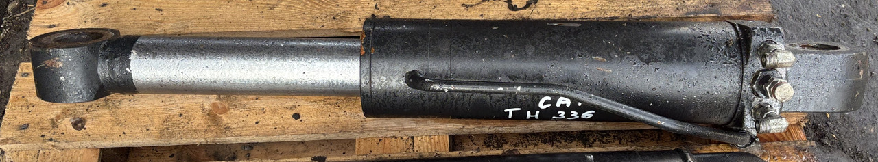 CAT Caterpillar TH336 TH 336 Siłownik Wychyłu Łyżki - Cilindru hidraulic pentru Stivuitor telescopic: Foto 1 CAT Caterpillar TH336 TH 336 Siłownik Wychyłu Łyżki - Cilindru hidraulic pentru Stivuitor telescopic: Foto 1