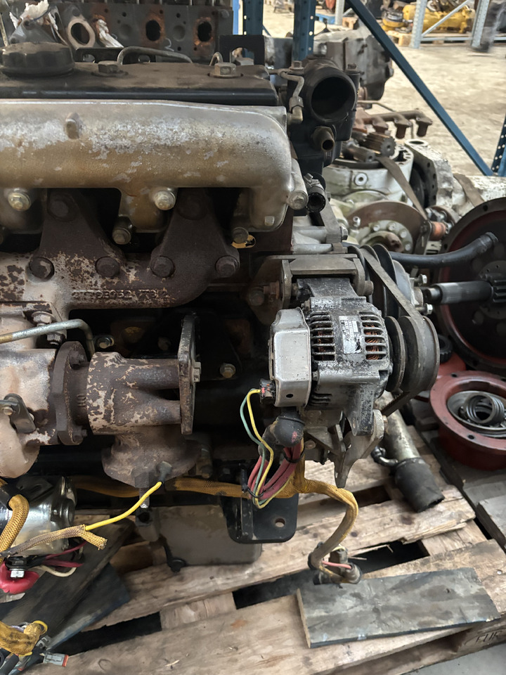 Cat Caterpillar 3054 130-6342 Silnk Części - Motor şi piese pentru Utilaje agricole: Foto 4 Cat Caterpillar 3054 130-6342 Silnk Części - Motor şi piese pentru Utilaje agricole: Foto 4