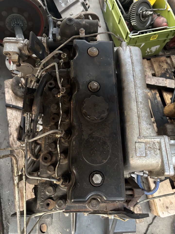 Cat Caterpillar 3054 130-6342 Silnk Części - Motor şi piese pentru Utilaje agricole: Foto 3 Cat Caterpillar 3054 130-6342 Silnk Części - Motor şi piese pentru Utilaje agricole: Foto 3