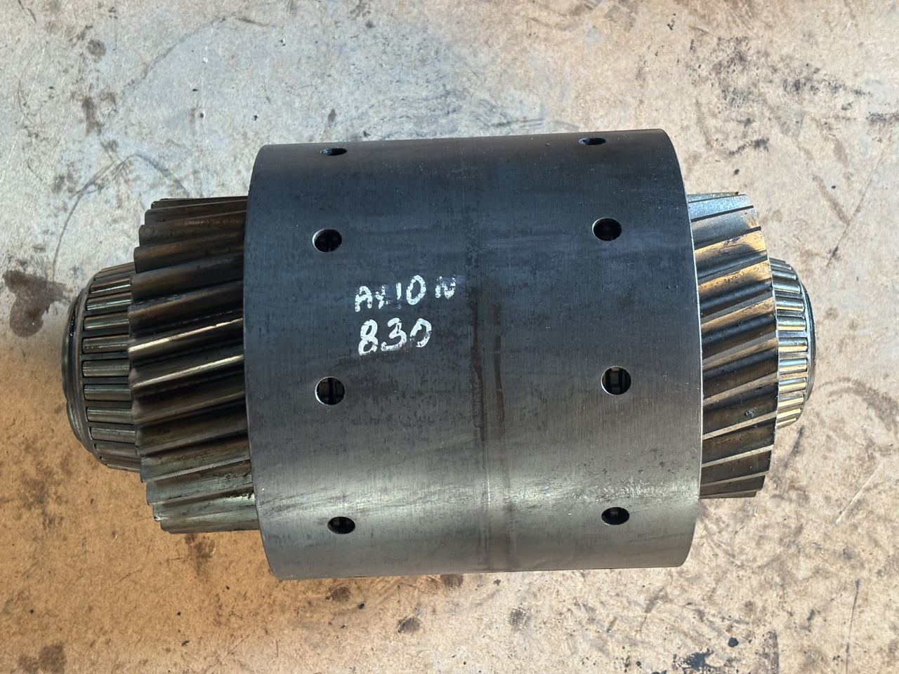 Claas AXION 830 CMATIC Dzwon Sprzęgła Koło Zębate 0011658820 0011658740 0011658920 - Ambreiaj și piese pentru Utilaje agricole: Foto 1 Claas AXION 830 CMATIC Dzwon Sprzęgła Koło Zębate 0011658820 0011658740 0011658920 - Ambreiaj și piese pentru Utilaje agricole: Foto 1