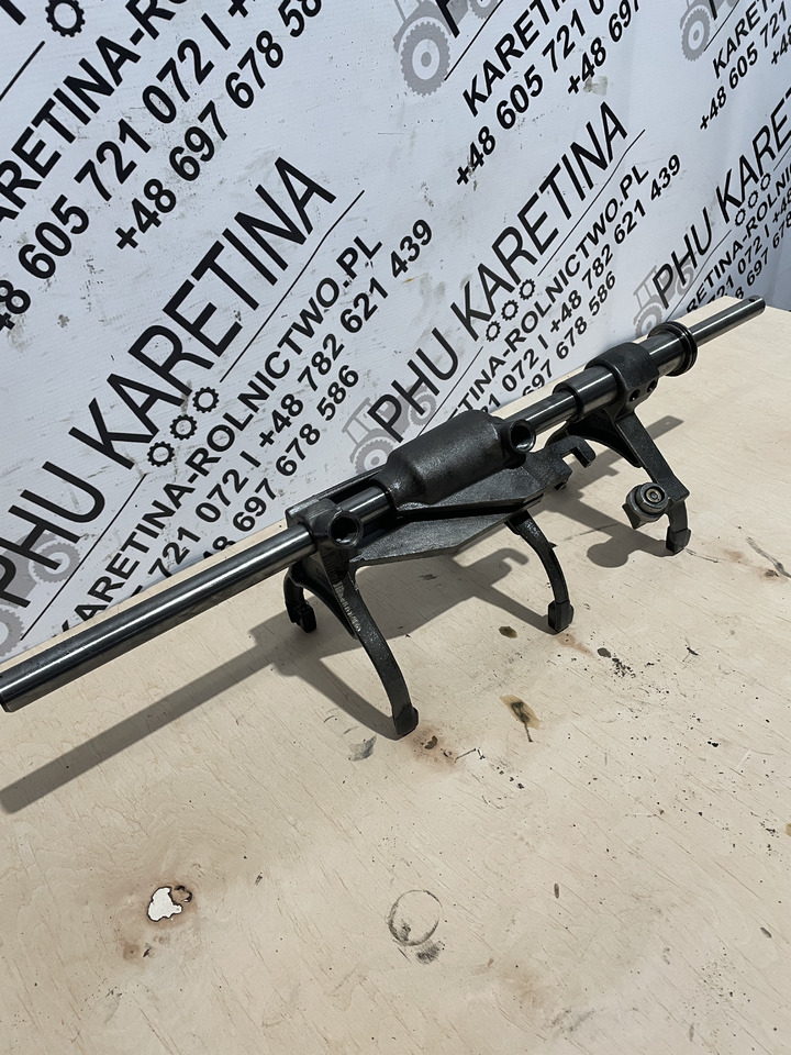 Claas Ares 696 - widełki sprzęgło 6005018926 6005018925 - Ambreiaj și piese pentru Utilaje agricole: Foto 2 Claas Ares 696 - widełki sprzęgło 6005018926 6005018925 - Ambreiaj și piese pentru Utilaje agricole: Foto 2