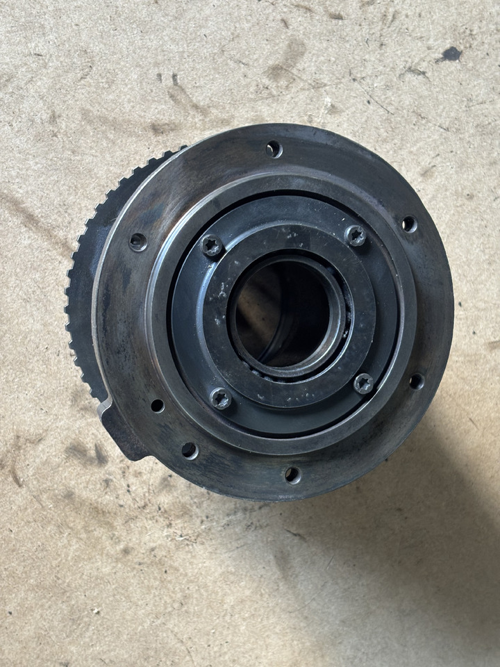 Claas Axion 830 Kosz sprzęgłowy, Obudowa łożyska, koło tryb 00 1134 326 0 00 1134 323 0 - Ambreiaj și piese pentru Utilaje agricole: Foto 4 Claas Axion 830 Kosz sprzęgłowy, Obudowa łożyska, koło tryb 00 1134 326 0 00 1134 323 0 - Ambreiaj și piese pentru Utilaje agricole: Foto 4