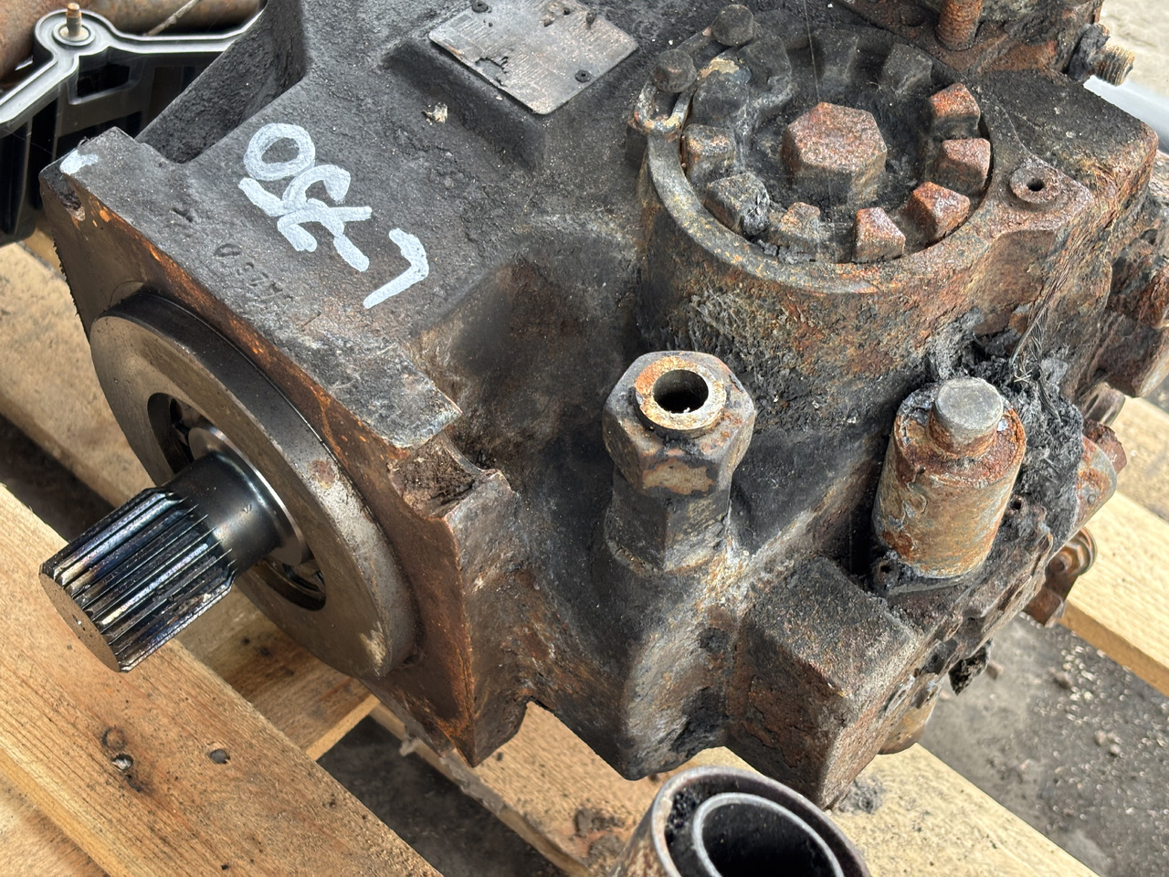 Claas Lexion 620 630 650 660 670 750 760 Pompa Hydrauliczna Hydrostat 0018024651 CZĘŚCI - Pompa hidraulica pentru Utilaje agricole: Foto 2 Claas Lexion 620 630 650 660 670 750 760 Pompa Hydrauliczna Hydrostat 0018024651 CZĘŚCI - Pompa hidraulica pentru Utilaje agricole: Foto 2