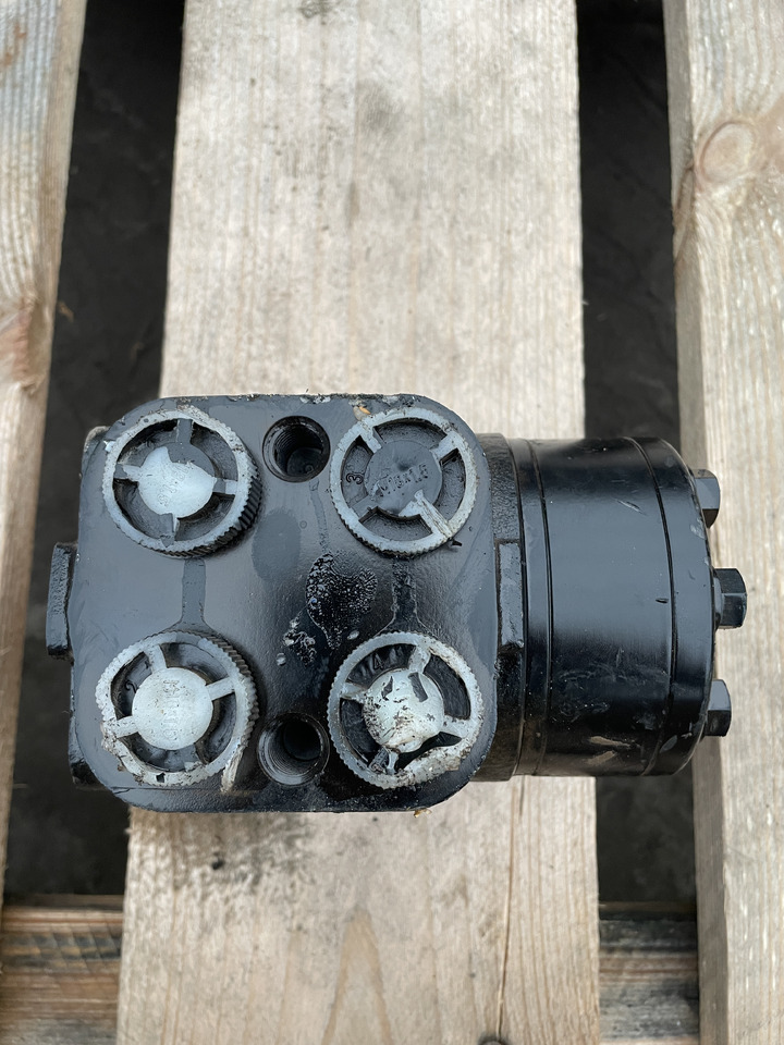 Claas Lexion Tucano Trion - orbitrol nowy - Hidraulică pentru Utilaje agricole: Foto 3 Claas Lexion Tucano Trion - orbitrol nowy - Hidraulică pentru Utilaje agricole: Foto 3