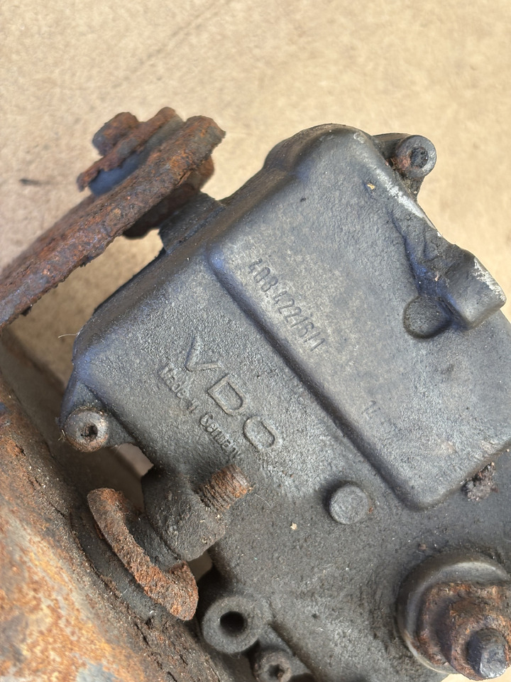 Cummins 8.3 6CT 6CTA 6CTAA Elektroniczny pedał gazu VDO 408.422/6/1 - Pedala: Foto 1 Cummins 8.3 6CT 6CTA 6CTAA Elektroniczny pedał gazu VDO 408.422/6/1 - Pedala: Foto 1