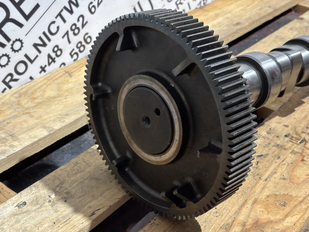 DEUTZ 04909274 04902099 TCD 2013 L6 4V / TCD 7.8 L6 Wałek Rozrządu - Axa cu came pentru Utilaje agricole: Foto 3 DEUTZ 04909274 04902099 TCD 2013 L6 4V / TCD 7.8 L6 Wałek Rozrządu - Axa cu came pentru Utilaje agricole: Foto 3