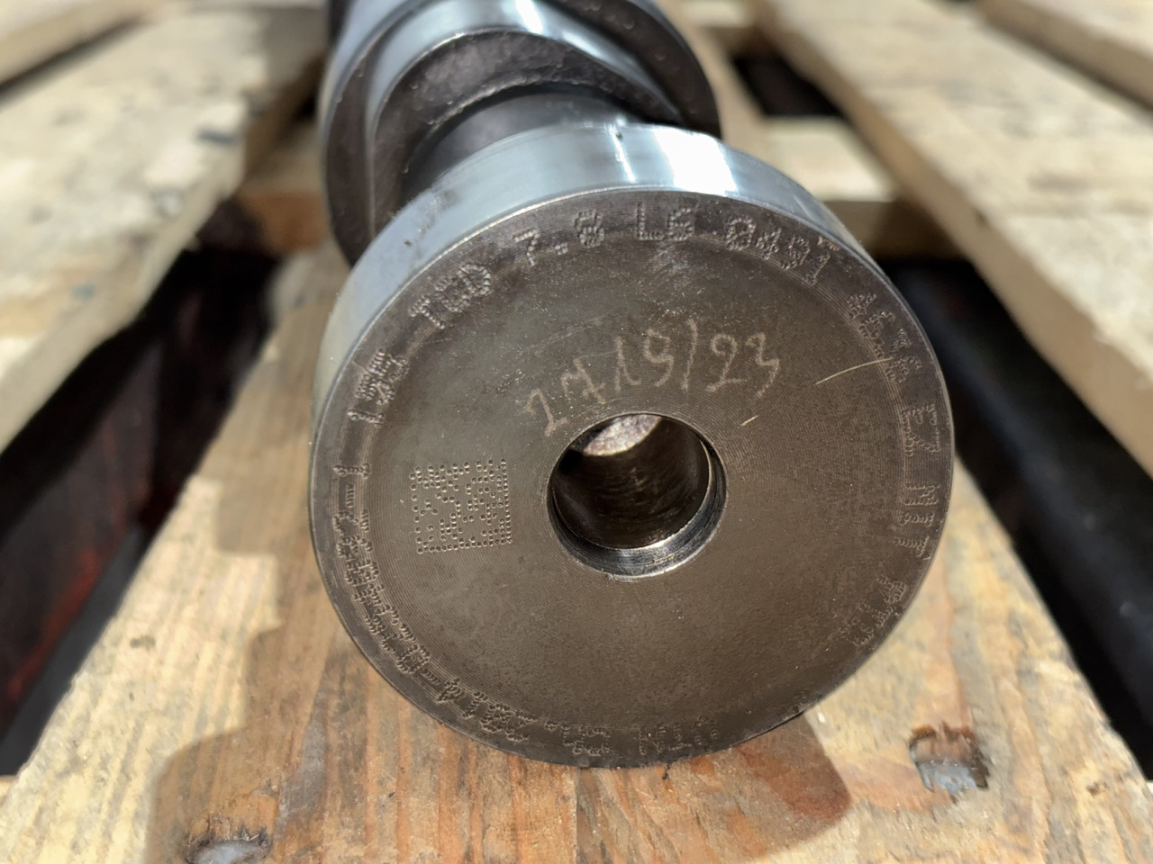 Deutz 04909276 TCD 7.8 L6 04914636 Wałek Rozrządu - Axa cu came pentru Utilaje agricole: Foto 3 Deutz 04909276 TCD 7.8 L6 04914636 Wałek Rozrządu - Axa cu came pentru Utilaje agricole: Foto 3
