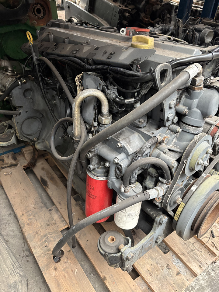 Deutz BF6M1012E BF6M 1012 E C90/1 Silnik Kompletny - Motor pentru Utilaje agricole: Foto 1 Deutz BF6M1012E BF6M 1012 E C90/1 Silnik Kompletny - Motor pentru Utilaje agricole: Foto 1