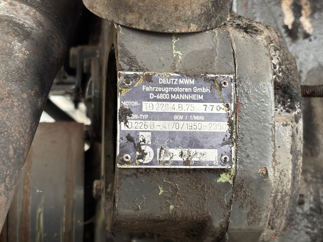 Fendt 309 Deutz TD226-B4 MWM  Silnik Blok Pokrywa Obudowa Koło Zamachowe Miska Olejowa CZĘŚCI - Volant pentru Utilaje agricole: Foto 3 Fendt 309 Deutz TD226-B4 MWM  Silnik Blok Pokrywa Obudowa Koło Zamachowe Miska Olejowa CZĘŚCI - Volant pentru Utilaje agricole: Foto 3