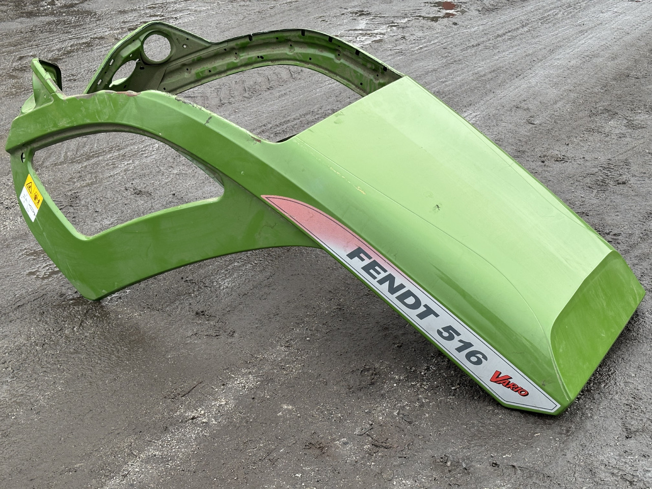 Fendt 516 Vario Maska - Capotă pentru Utilaje agricole: Foto 1 Fendt 516 Vario Maska - Capotă pentru Utilaje agricole: Foto 1