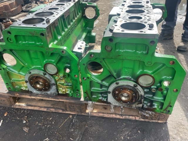 Głowica Cylindrów John Deere RG6081 , R517486 - Chiulasă pentru Utilaje agricole: Foto 4 Głowica Cylindrów John Deere RG6081 , R517486 - Chiulasă pentru Utilaje agricole: Foto 4