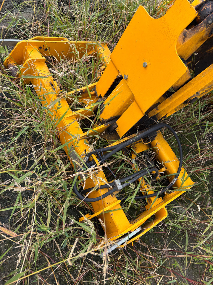 JCB 527-58 Karetka Q-Fit - Cuplare rapidă: Foto 1 JCB 527-58 Karetka Q-Fit - Cuplare rapidă: Foto 1