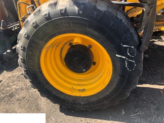 JCB - Koło ~ Opona 460/70 R24 - Felga 16x24 - Roată completă pentru Stivuitor: Foto 5 JCB - Koło ~ Opona 460/70 R24 - Felga 16x24 - Roată completă pentru Stivuitor: Foto 5