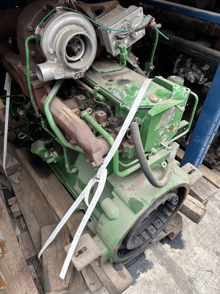 John Deere 6068HF485 PowerTech™ Plus 6,8 l Silnik Kompletny 6068HF485 - Motor pentru Utilaje agricole: Foto 2 John Deere 6068HF485 PowerTech™ Plus 6,8 l Silnik Kompletny 6068HF485 - Motor pentru Utilaje agricole: Foto 2