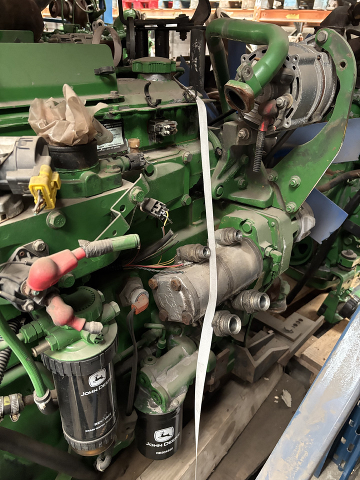 John Deere 6068HF485 PowerTech™ Plus 6,8 l Silnik Kompletny 6068HF485 - Motor pentru Utilaje agricole: Foto 4 John Deere 6068HF485 PowerTech™ Plus 6,8 l Silnik Kompletny 6068HF485 - Motor pentru Utilaje agricole: Foto 4